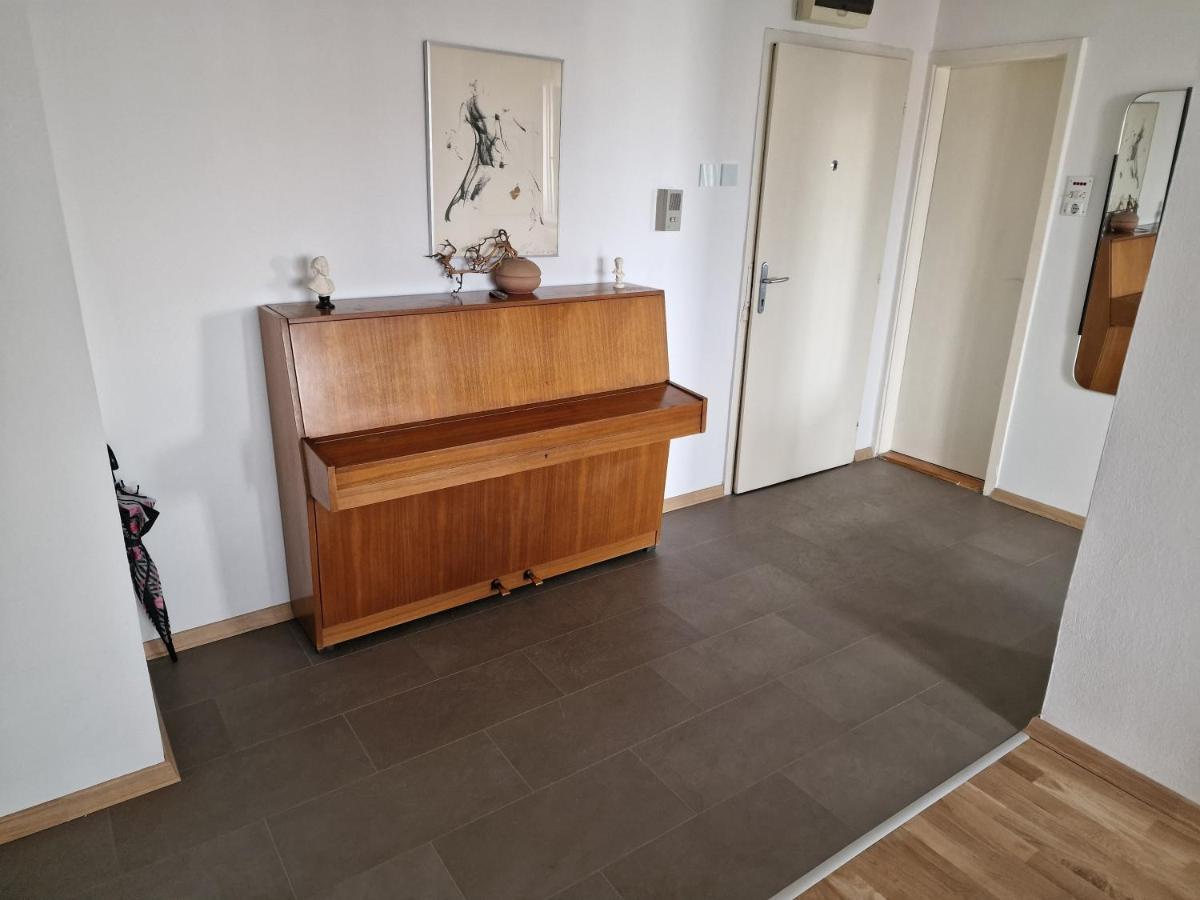 Fabulous Family Apartment, Beverly Hills Mall Area Скопье Экстерьер фото